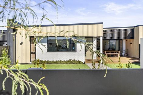 Photo of property in 2/11 Kaniera Terrace, Cambridge, 3434