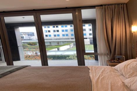 Photo of property in Sanctum Apartment, 10 Ebor Street, Te Aro, Wellington, 6011