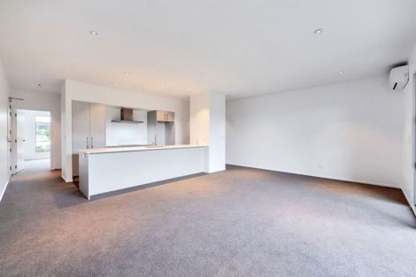 Photo of property in 2/27 Dida Park Drive, Kumeu, 0810