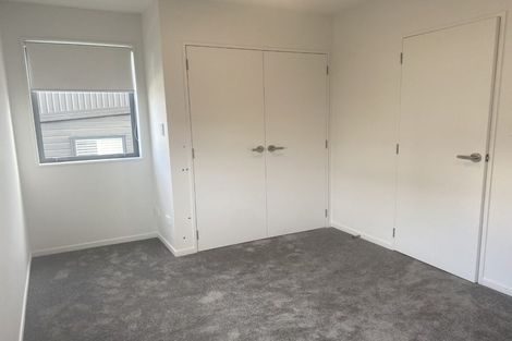 Photo of property in 1/35 Renata Crescent, Te Atatu Peninsula, Auckland, 0610