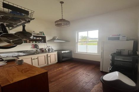 Photo of property in 27 Myrtle Crescent, Mount Cook, Wellington, 6021