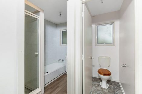 Photo of property in 1696 South Head Road, South Head, Helensville, 0874