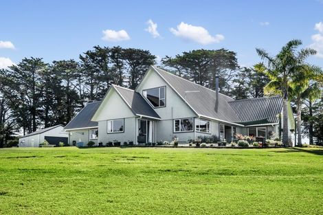 Photo of property in 221 Amreins Road, Taupaki, Henderson, 0782