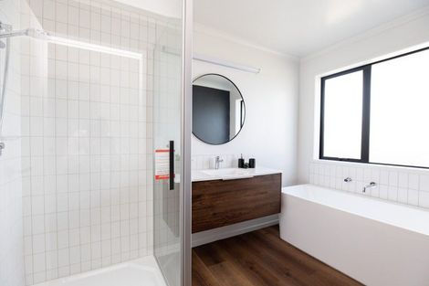 Photo of property in 39 Costello Drive, Ngatea, 3503