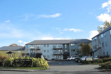 Photo of property in 7 Cecil Place, Waltham, Christchurch, 8023