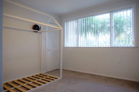 Photo of property in 9b Harrington Road, Henderson, Auckland, 0610