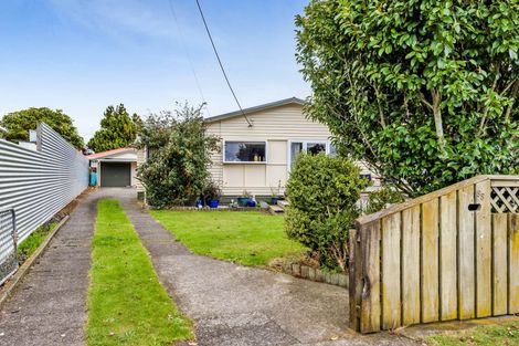 Photo of property in 55 Reid Avenue, Hawera, 4610