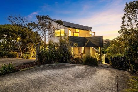 Photo of property in 11 Puketai Place, Pukerua Bay, 5026