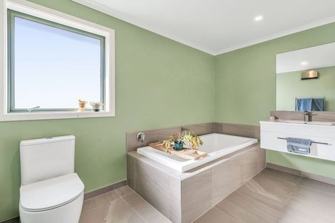 Photo of property in 31 Dalwood Crescent, Rolleston, 7614