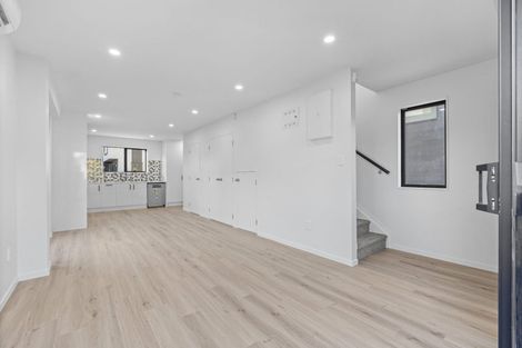 Photo of property in 15 Dreadon Road, Manurewa, Auckland, 2102