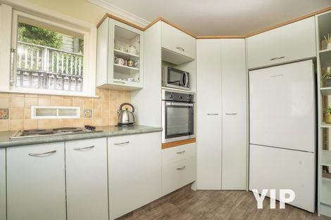 Photo of property in 16 Salford Street, Newlands, Wellington, 6037