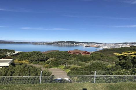 Photo of property in 64 Rama Crescent, Khandallah, Wellington, 6035