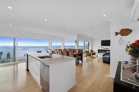 Photo of property in 305 Hibiscus Coast Highway, Orewa, 0931