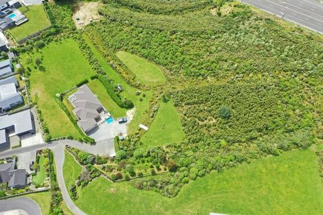 Photo of property in 88b Endeavour Drive, Whitby, Porirua, 5024