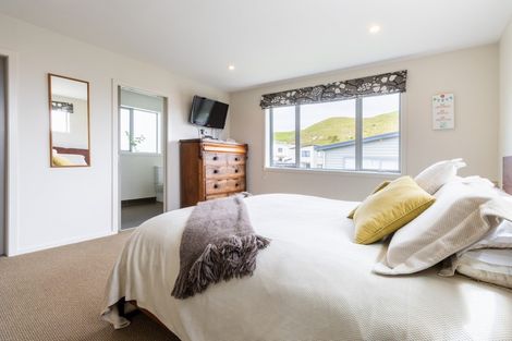 Photo of property in 204 Mclintock Street North, Johnsonville, Wellington, 6037