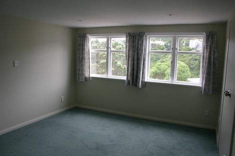Photo of property in 2 Rodney Street, Northland, Wellington, 6012