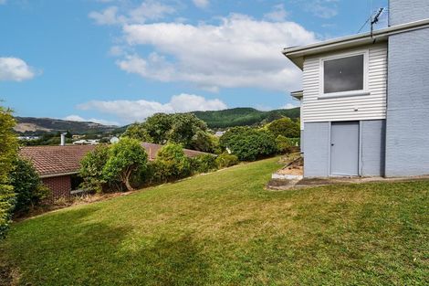 Photo of property in 44 Saint Johns Terrace, Tawa, Wellington, 5028