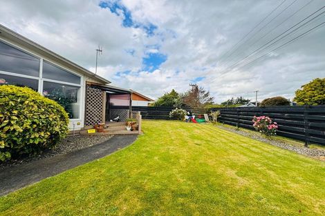 Photo of property in 325 Cambridge Avenue, Ashhurst, 4810