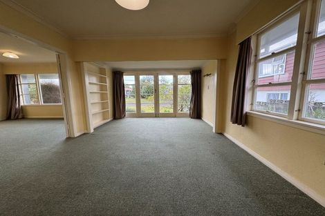 Photo of property in 12 Wincanton Place, Awapuni, Palmerston North, 4412