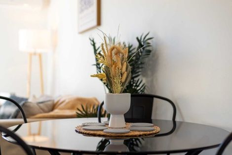 Photo of property in 14/10 Fathom Place, Te Atatu Peninsula, Auckland, 0610