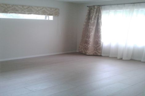 Photo of property in 17a Richard Avenue, Bucklands Beach, Auckland, 2014