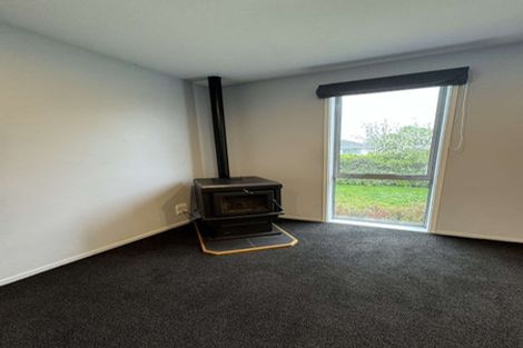 Photo of property in 17 Royal Park Drive, Parklands, Christchurch, 8083
