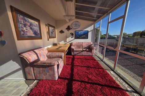 Photo of property in 21 Lincoln Street, Hampden, 9410