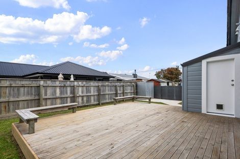 Photo of property in 21 Victoria Street, Levin, 5510