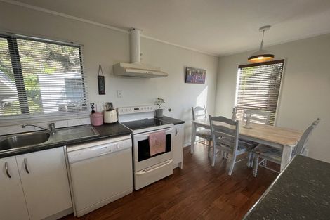Photo of property in 18b Parkinson Close, Whitby, Porirua, 5024