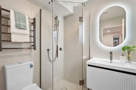 Photo of property in 13b Dominion Street, Takapuna, Auckland, 0622