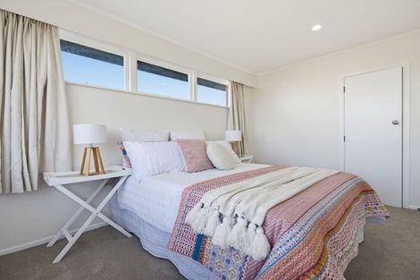 Photo of property in 6 Joanna Place, Deanwell, Hamilton, 3206