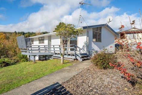 Photo of property in 60 Norana Road, Timberlea, Upper Hutt, 5018