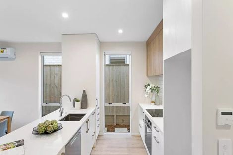 Photo of property in 9 Kawe Marie Lane, Takanini, 2112