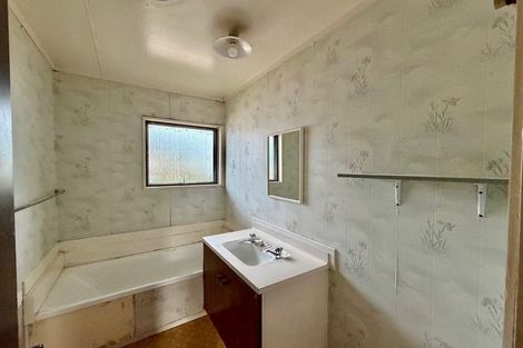 Photo of property in 2/319 Roscommon Road, Clendon Park, Auckland, 2103