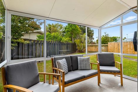 Photo of property in 1/71 Florence Avenue, Orewa, 0931