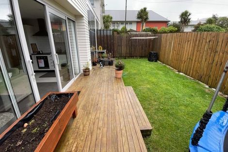 Photo of property in 58a Te Pene Avenue, Titahi Bay, Porirua, 5022