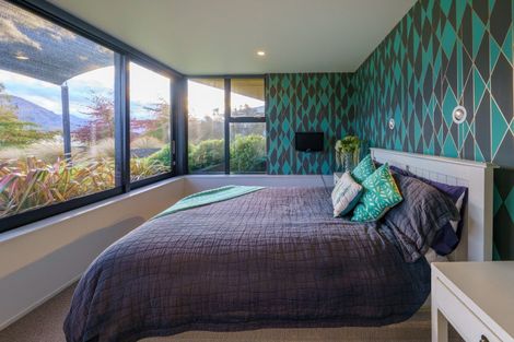 Photo of property in 9 Forest Heights, Wanaka, 9305