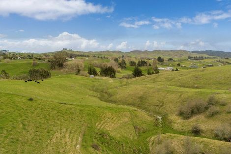 Photo of property in 91 Tiffen Lane, Waipawa, 4210