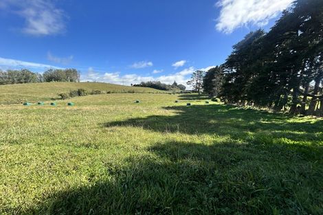 Photo of property in 741 Upland Road, Egmont Village, New Plymouth, 4372