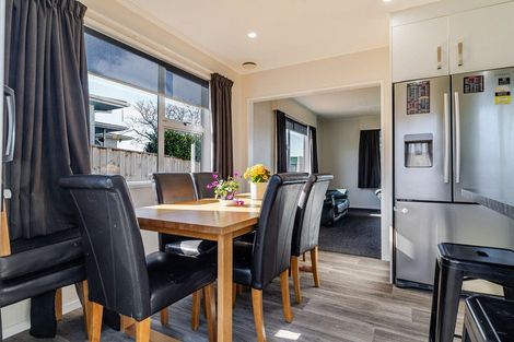 Photo of property in 14 Dewe Avenue, Feilding, 4702