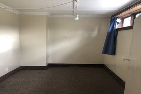 Photo of property in 29 Tanera Crescent, Brooklyn, Wellington, 6021