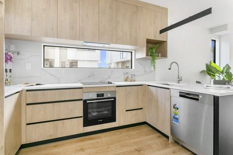 Photo of property in 1/7 Cedar Heights Avenue, Massey, Auckland, 0614