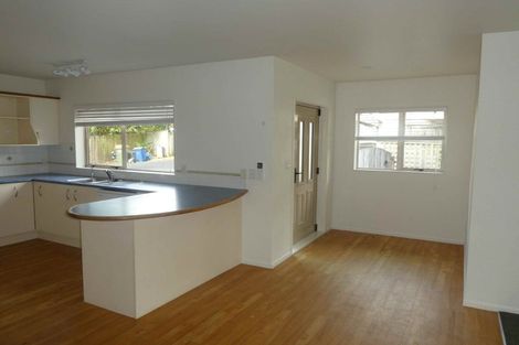 Photo of property in 206a Royal Road, Massey, Auckland, 0614