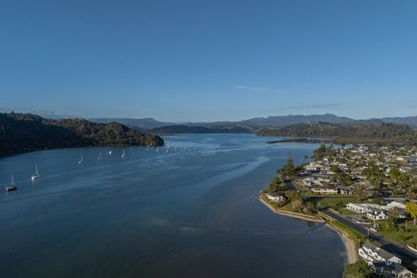 Photo of property in 96 Albert Street, Whitianga, 3510