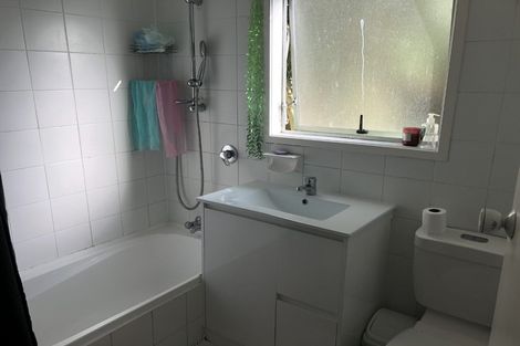 Photo of property in 3/92 Kenderdine Road, Papatoetoe, Auckland, 2025