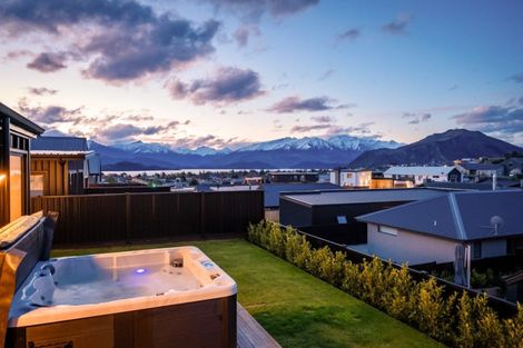 Photo of property in 2 Mcneil Crescent, Wanaka, 9305