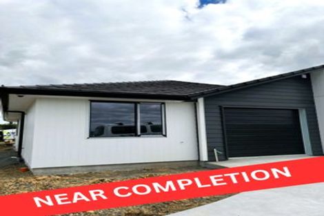 Photo of property in 7 Metoriti Crescent, Karaka, Papakura, 2124