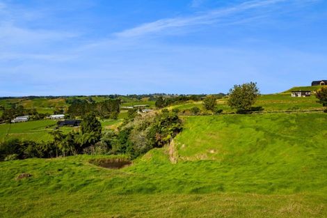 Photo of property in 80 Clearview Road, Lepperton, New Plymouth, 4373