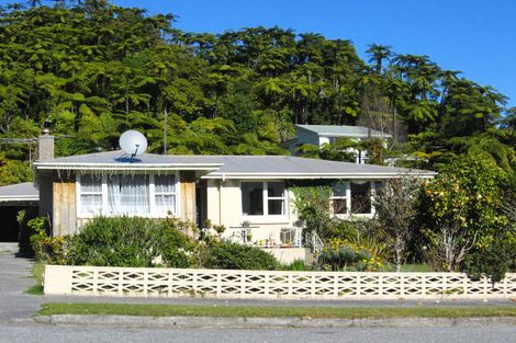 Photo of property in 11 Coates Street, Greymouth, 7805