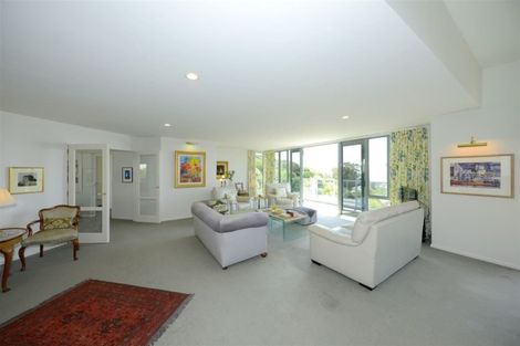 Photo of property in 185 Mount Pleasant Road, Mount Pleasant, Christchurch, 8081